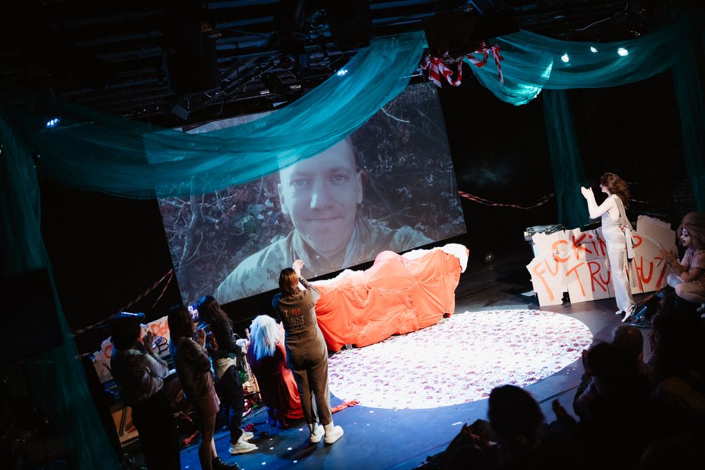 Scene from the play Fucking Truffaut / Bliadski Circus, written by Krysia Bednarek and directed by Roza Sarkisian, Teatr Dramatyczny im. Gustawa Holoubka, Warsaw, premiere in 2023. Photo: Karolina Jozwiak.